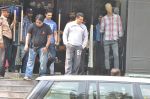 Salman Khan snapped outside Being Human store in Santacruz, Mumbai on 13th Feb 2013 (27).JPG